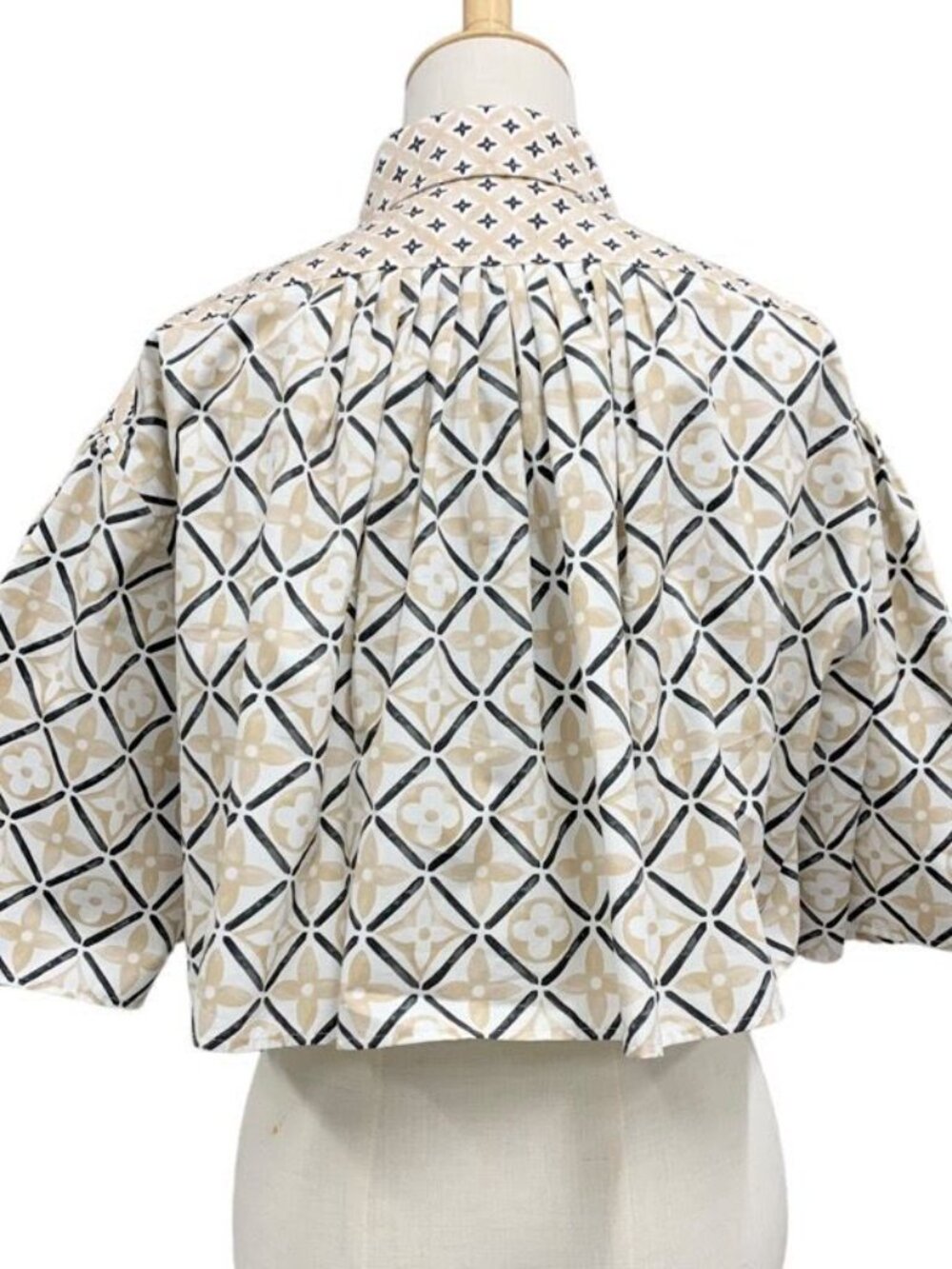 Louis Vuitton By The Pool Blouse Shirt Cotton Beige Monogram Cape - Picture 4 of 8